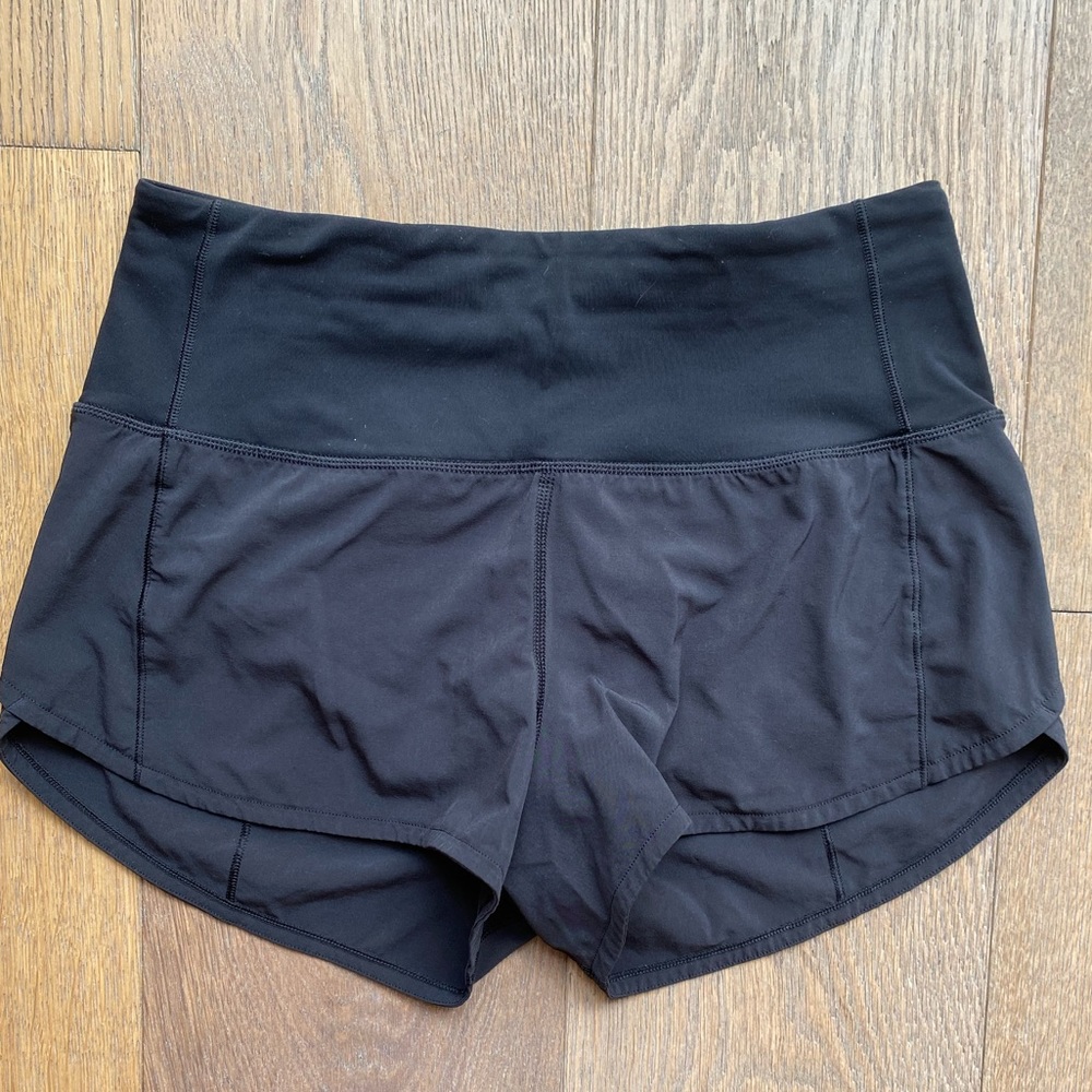 LULULEMON black hi-rise speed up short 2.5
